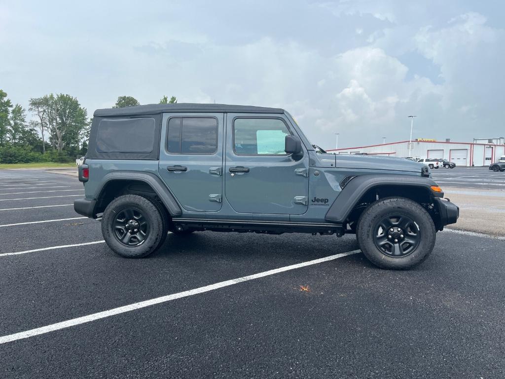 new 2025 Jeep Wrangler car, priced at $42,323