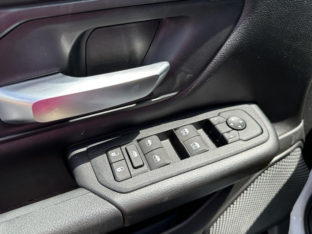 new 2025 Ram 1500 car, priced at $45,541