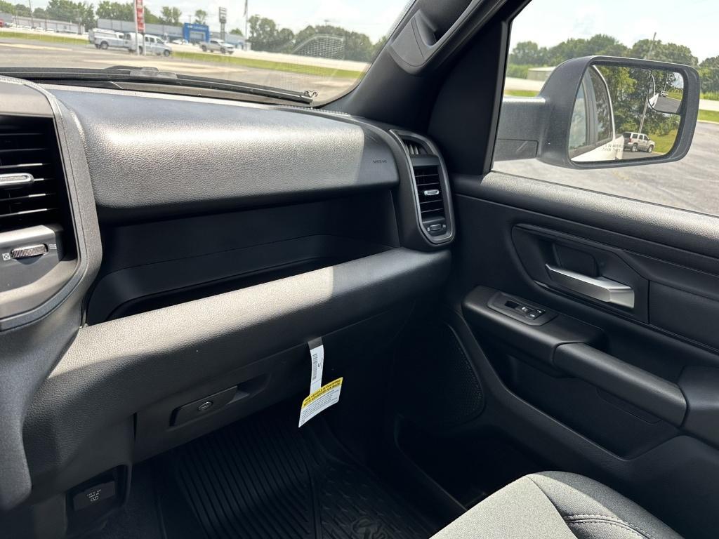 new 2025 Ram 1500 car, priced at $45,541