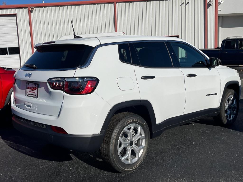 new 2025 Jeep Compass car, priced at $26,995