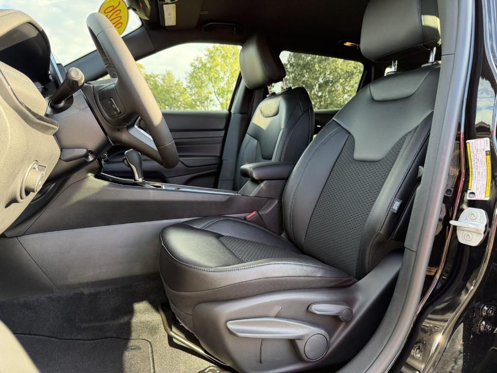 new 2026 Jeep Compass car, priced at $33,410