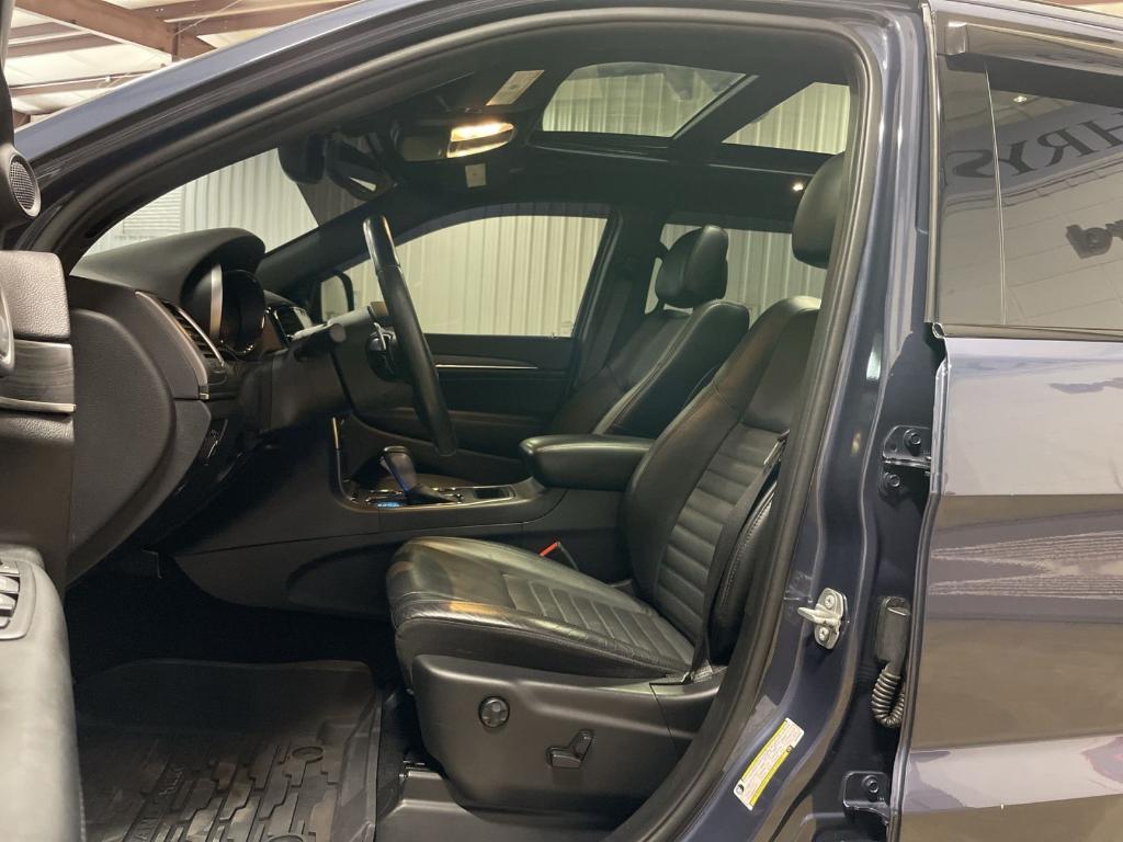 used 2020 Jeep Grand Cherokee car, priced at $26,997