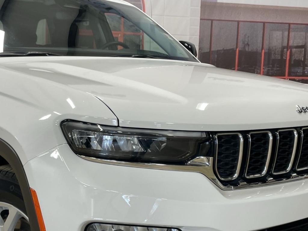 used 2023 Jeep Grand Cherokee car, priced at $30,999