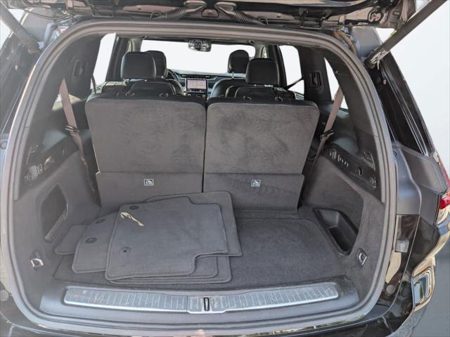 used 2022 Jeep Grand Cherokee L car, priced at $28,500
