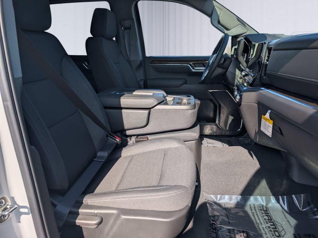 used 2025 GMC Sierra 1500 car, priced at $46,995