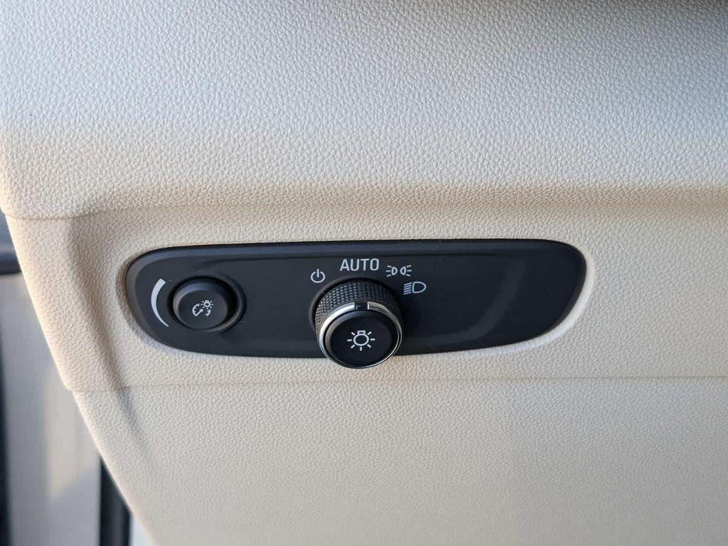 used 2021 Buick Envision car, priced at $20,995