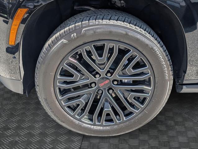 used 2025 GMC Yukon car, priced at $88,999