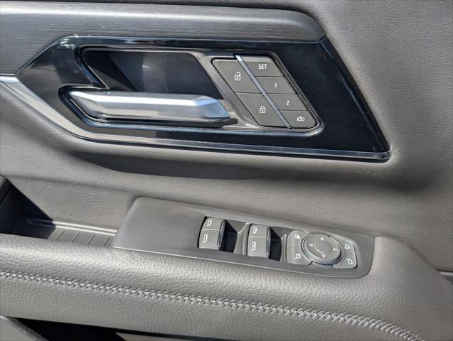 used 2025 GMC Yukon car, priced at $88,999