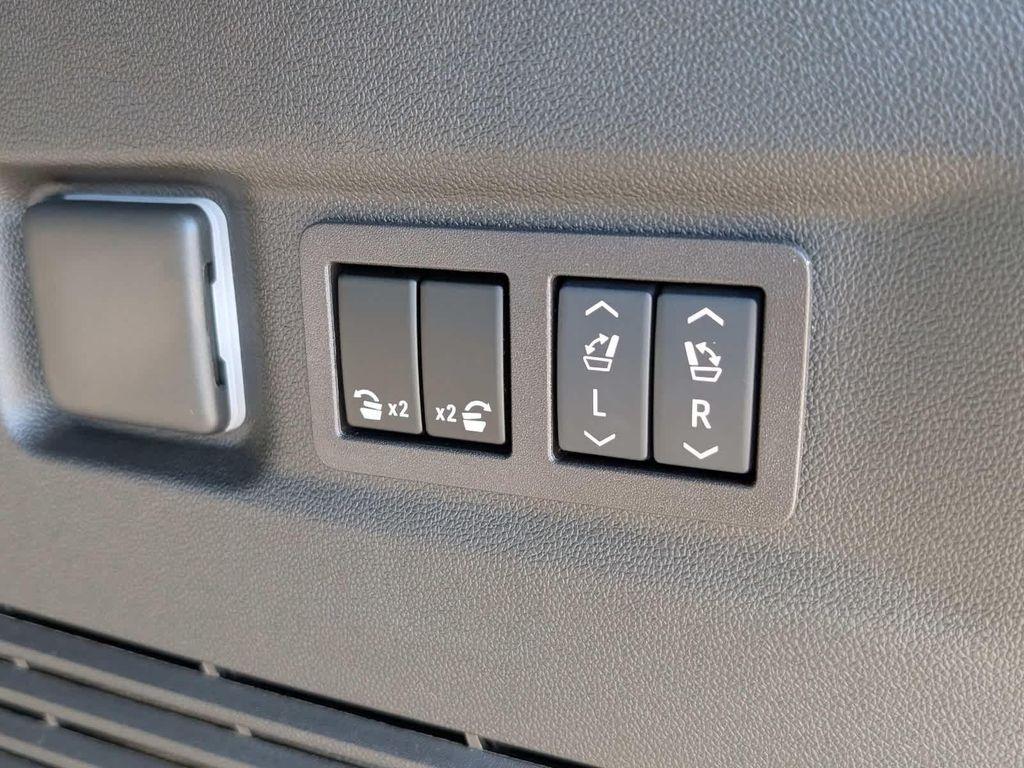 used 2024 GMC Yukon XL car, priced at $87,995