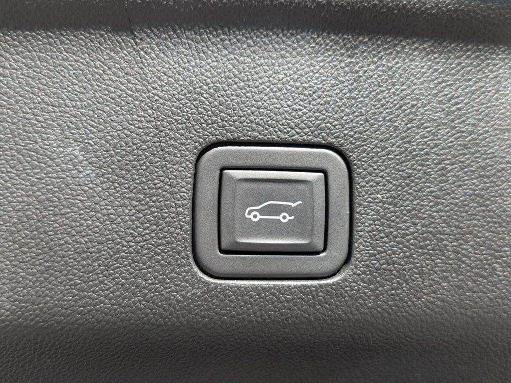 used 2024 GMC Yukon XL car, priced at $87,995