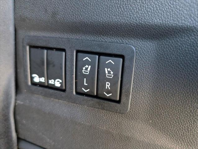 used 2022 GMC Yukon car, priced at $53,773