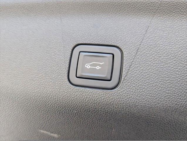 used 2022 GMC Yukon car, priced at $54,998