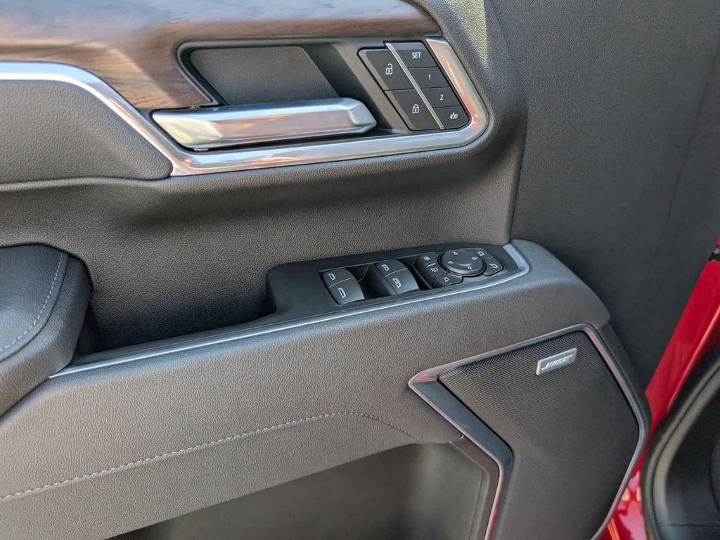 used 2025 GMC Sierra 2500 car, priced at $67,557