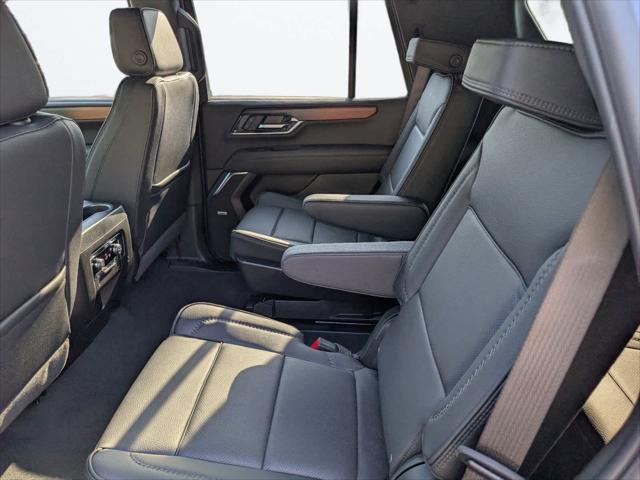 used 2025 GMC Yukon car, priced at $87,265
