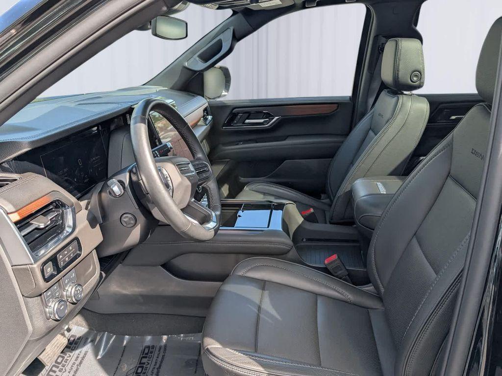 used 2025 GMC Yukon car, priced at $81,997