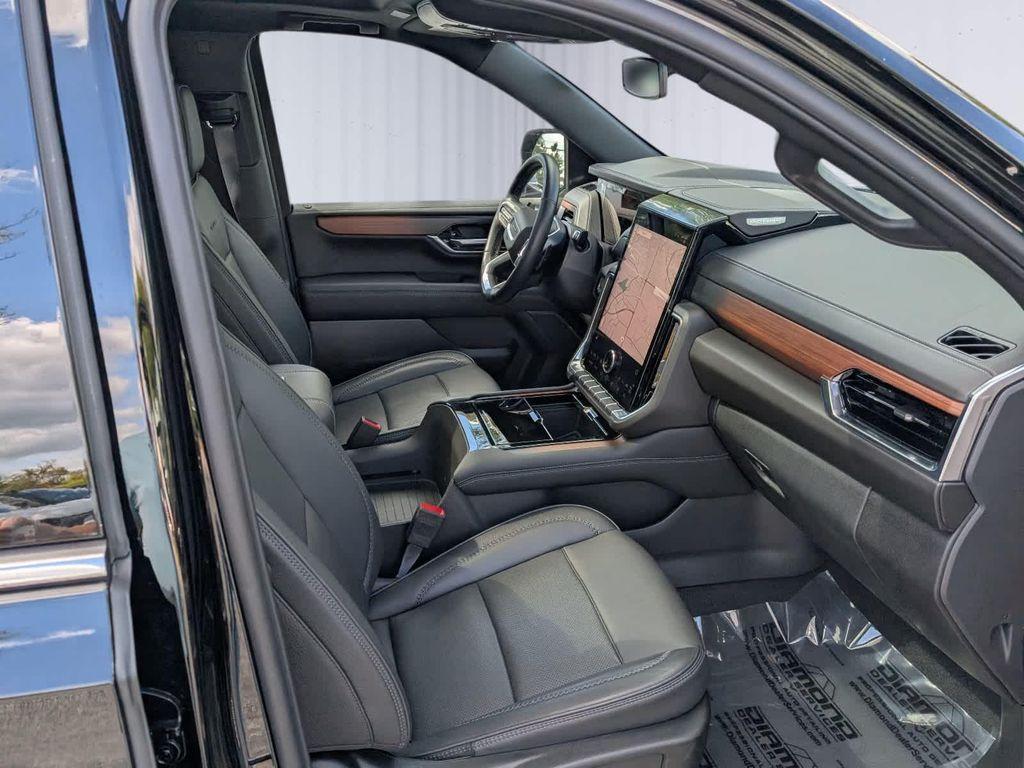 used 2025 GMC Yukon car, priced at $81,997