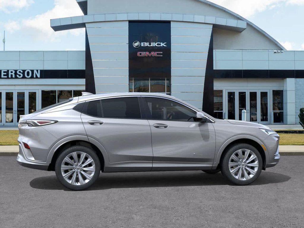 new 2025 Buick Envista car, priced at $30,388