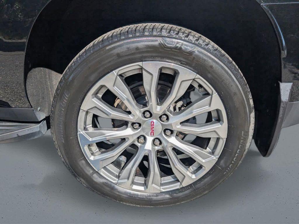 used 2021 GMC Yukon XL car, priced at $49,460
