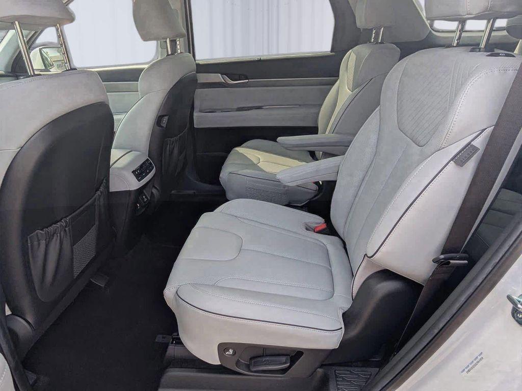 used 2025 Hyundai Palisade car, priced at $39,555