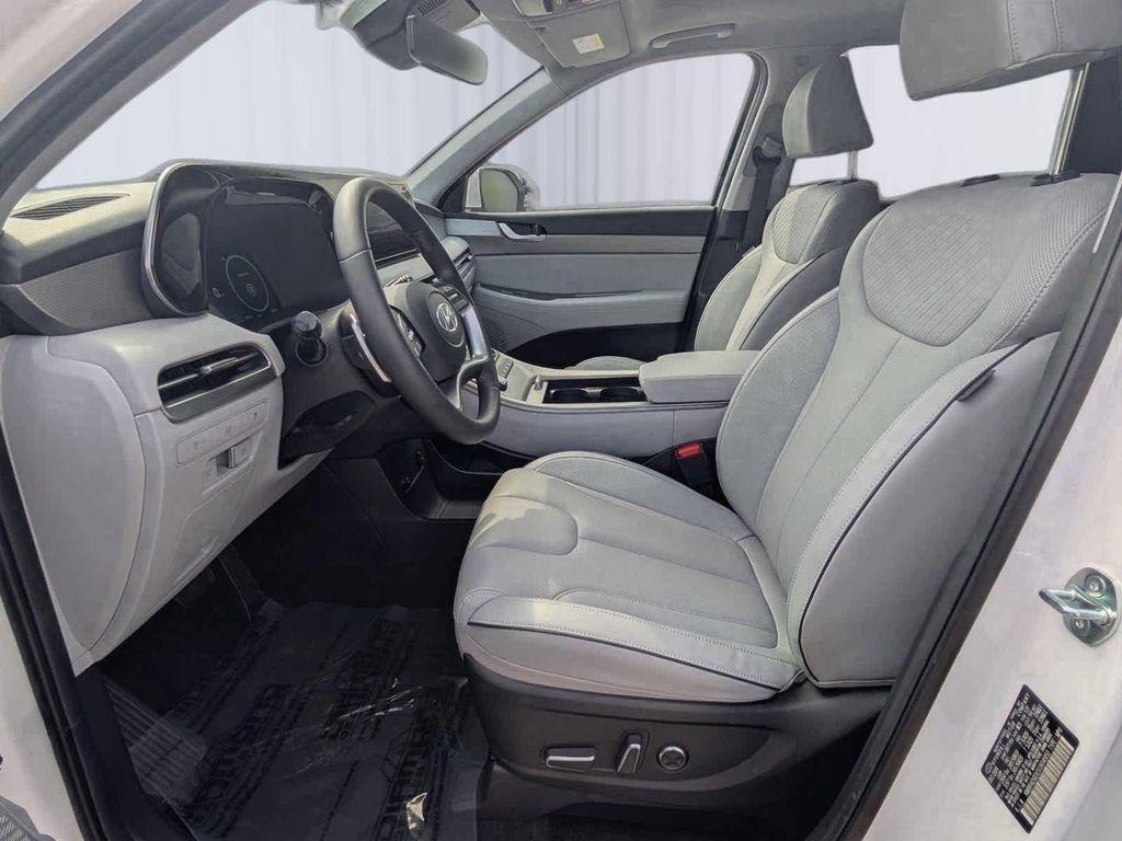 used 2025 Hyundai Palisade car, priced at $39,555