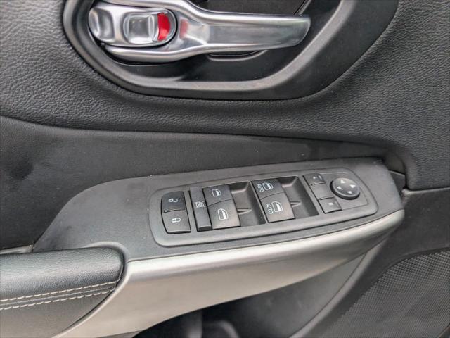 used 2021 Jeep Cherokee car, priced at $19,410