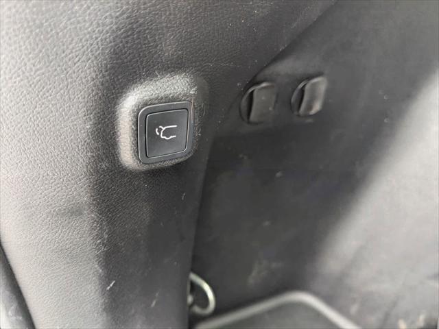 used 2021 Jeep Cherokee car, priced at $19,410