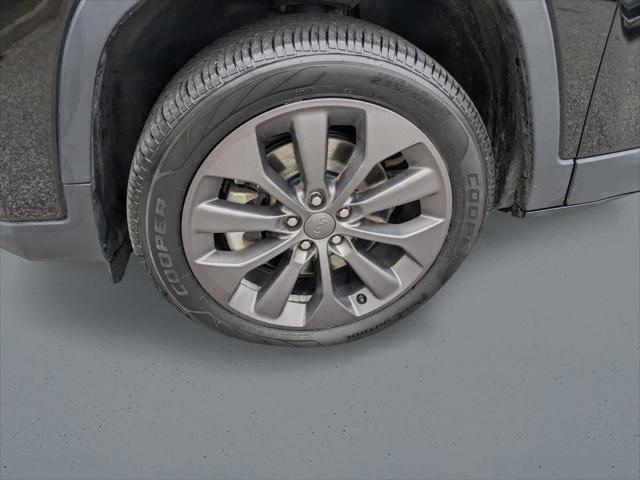used 2021 Jeep Cherokee car, priced at $19,410
