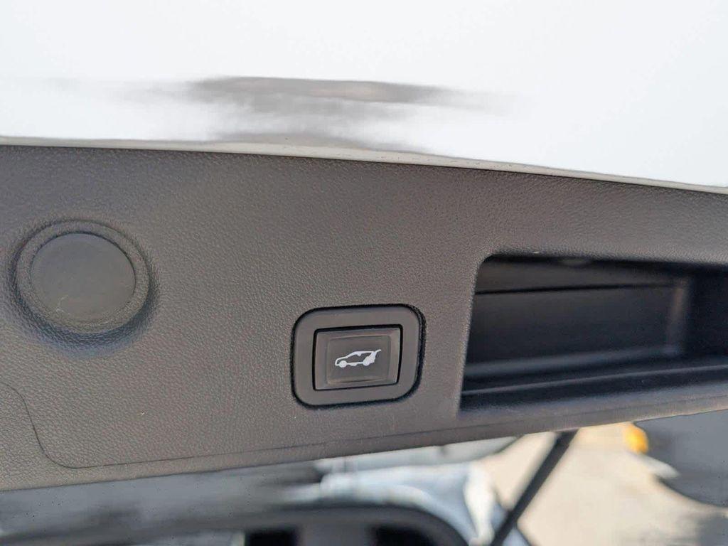 used 2022 Chevrolet Equinox car, priced at $21,997