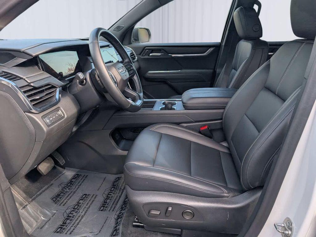 used 2024 GMC Acadia car, priced at $37,998