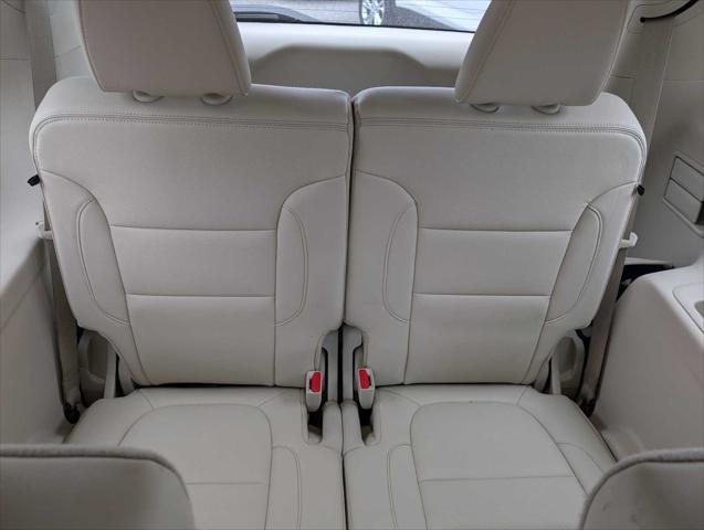 used 2023 GMC Acadia car, priced at $39,737