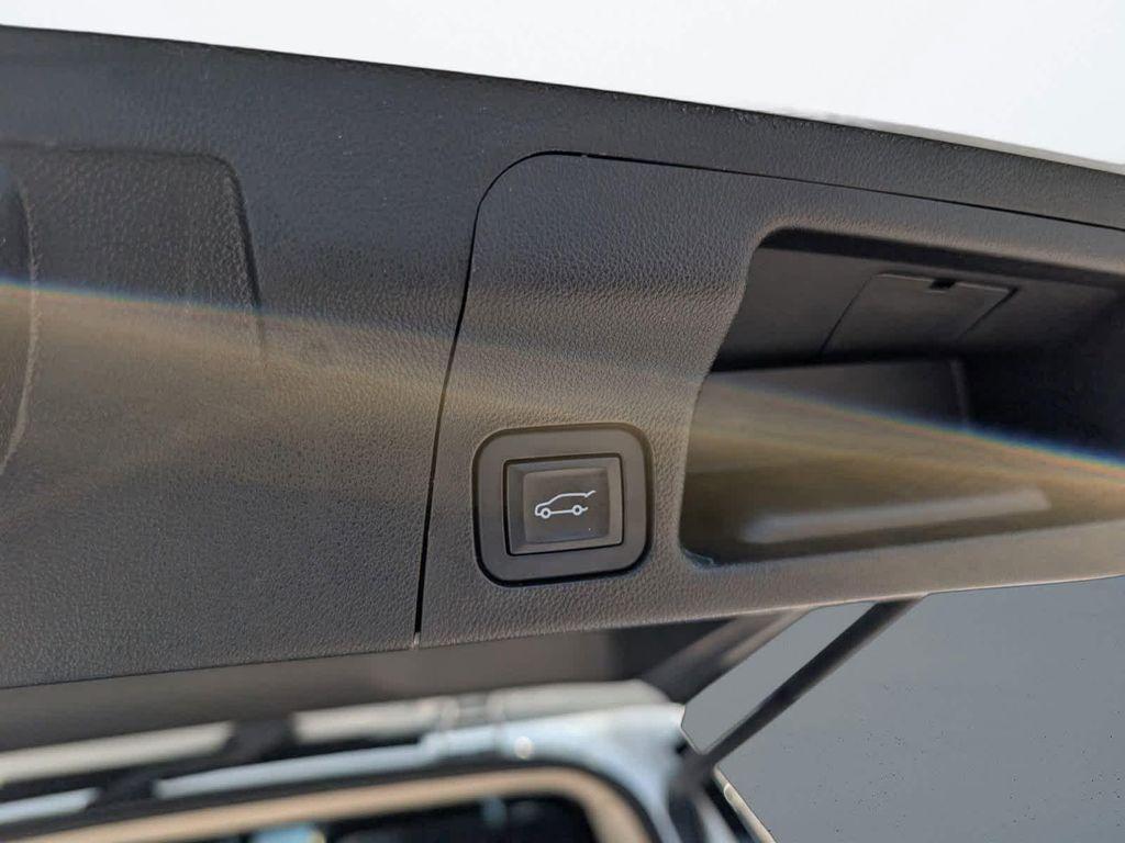 used 2018 GMC Acadia car, priced at $19,237