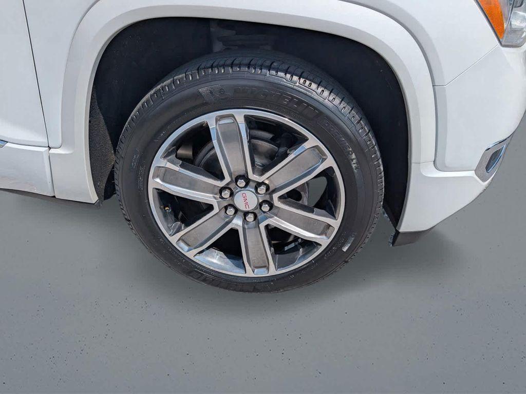 used 2018 GMC Acadia car, priced at $19,237