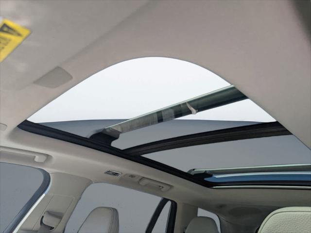 used 2022 Volvo XC90 car, priced at $39,993