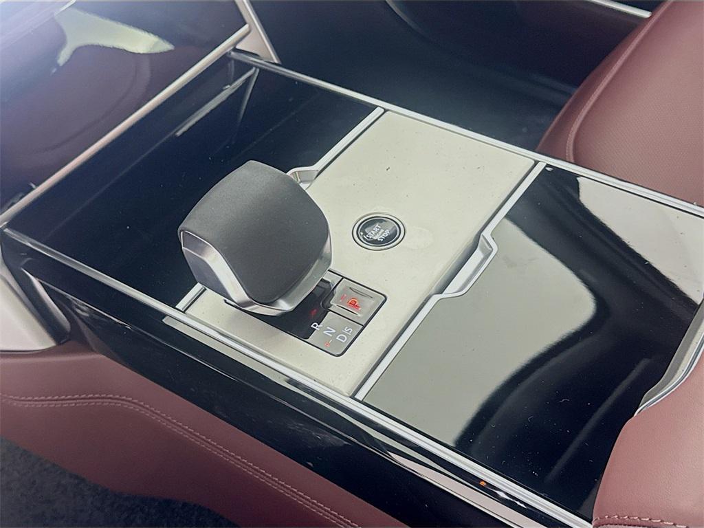 new 2025 Land Rover Range Rover car, priced at $152,170