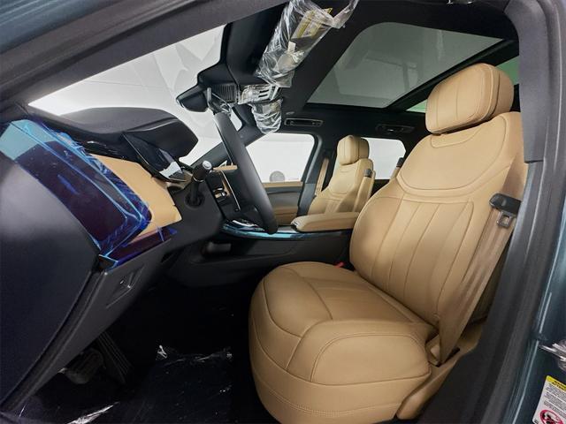 new 2025 Land Rover Range Rover Sport car, priced at $92,440