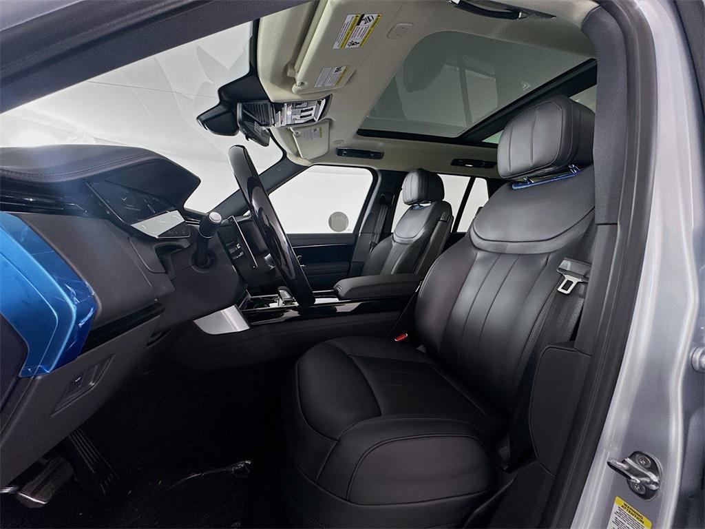 new 2025 Land Rover Range Rover car, priced at $151,720
