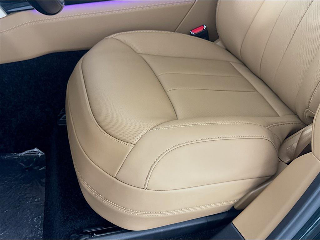 new 2025 Land Rover Range Rover car, priced at $149,485