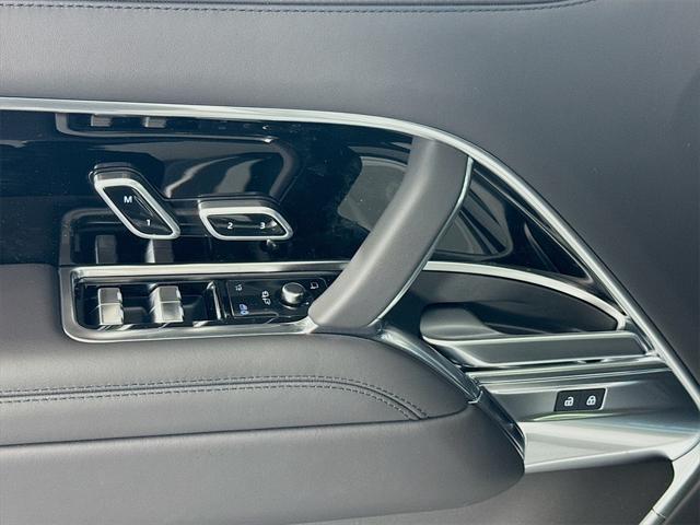 new 2025 Land Rover Range Rover car, priced at $156,575