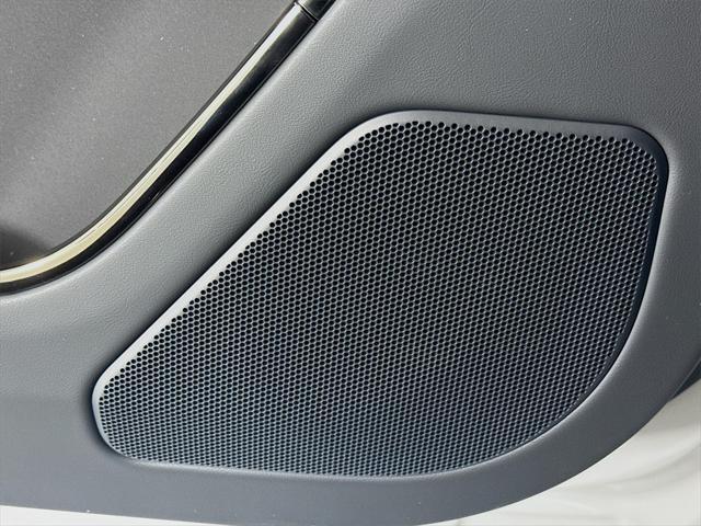 new 2025 Land Rover Range Rover Sport car, priced at $101,340