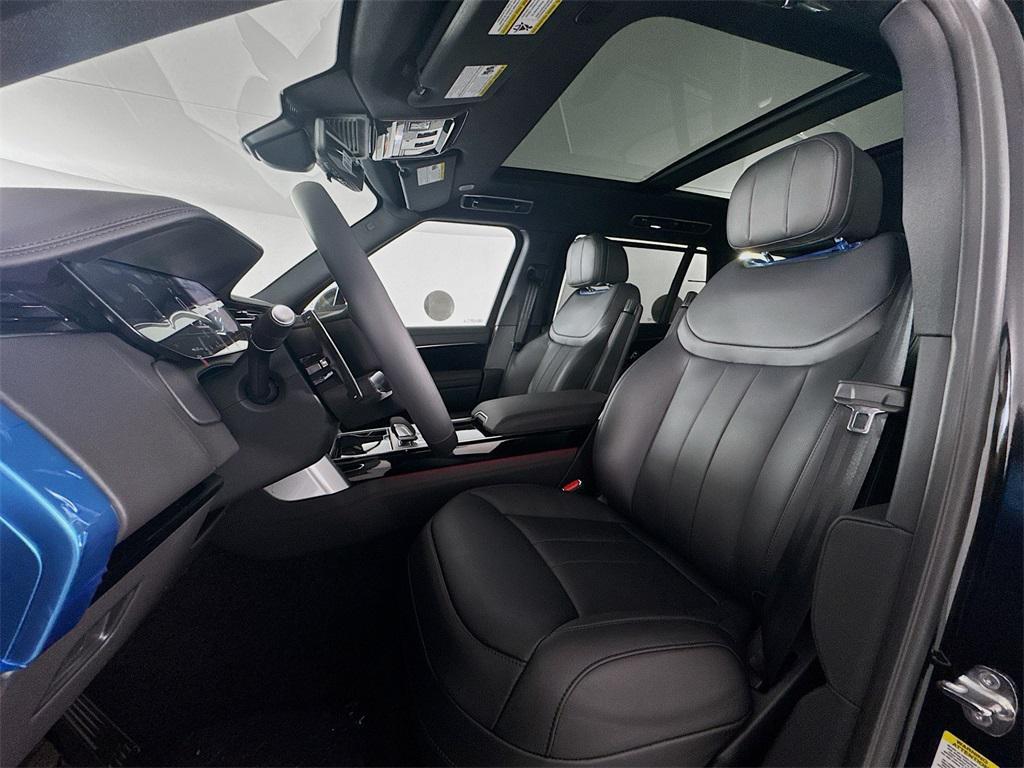 new 2025 Land Rover Range Rover car, priced at $156,575