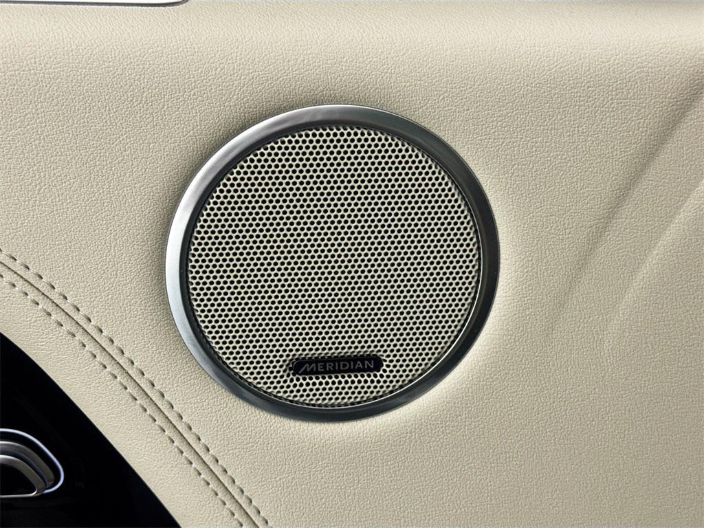 used 2022 Land Rover Range Rover car, priced at $68,991