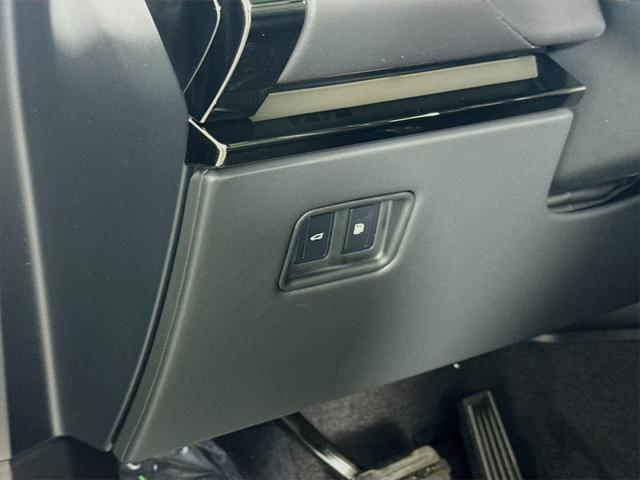 new 2025 Land Rover Range Rover Sport car, priced at $103,775