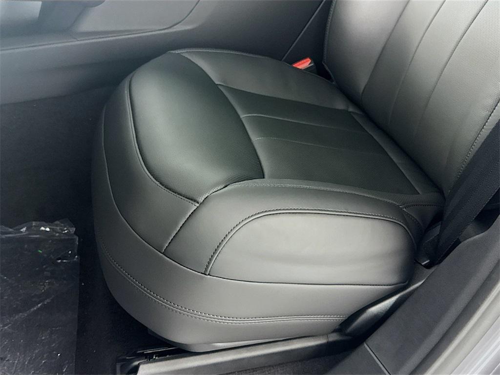 new 2025 Land Rover Range Rover Sport car, priced at $109,770