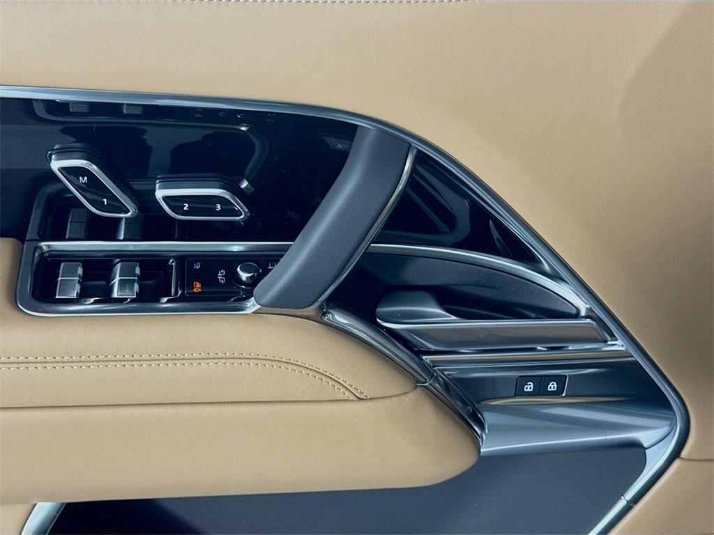 new 2025 Land Rover Range Rover car, priced at $151,770
