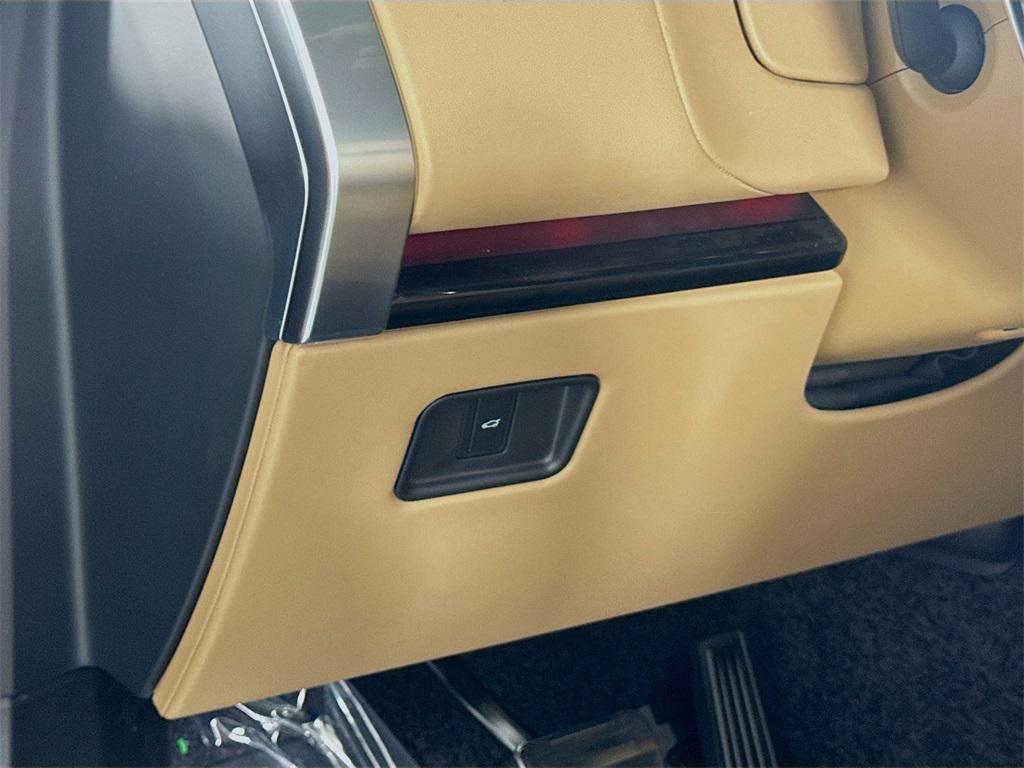 new 2025 Land Rover Range Rover car, priced at $151,770