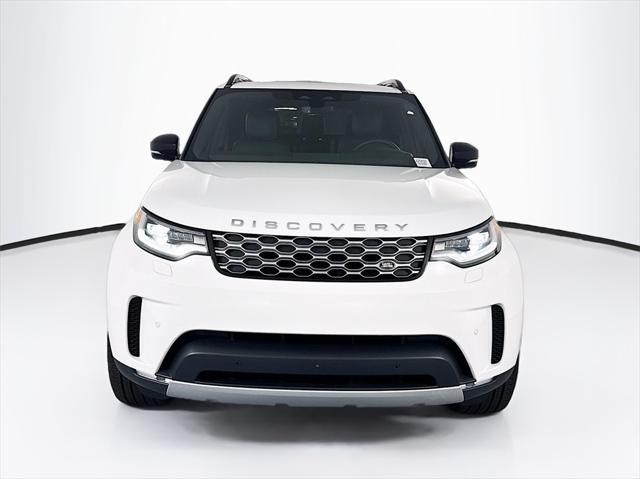 new 2025 Land Rover Discovery car, priced at $66,518