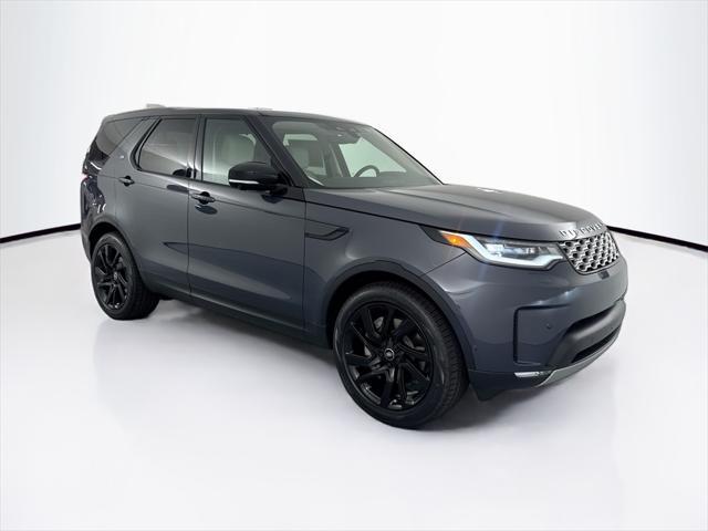 new 2025 Land Rover Discovery car, priced at $67,003