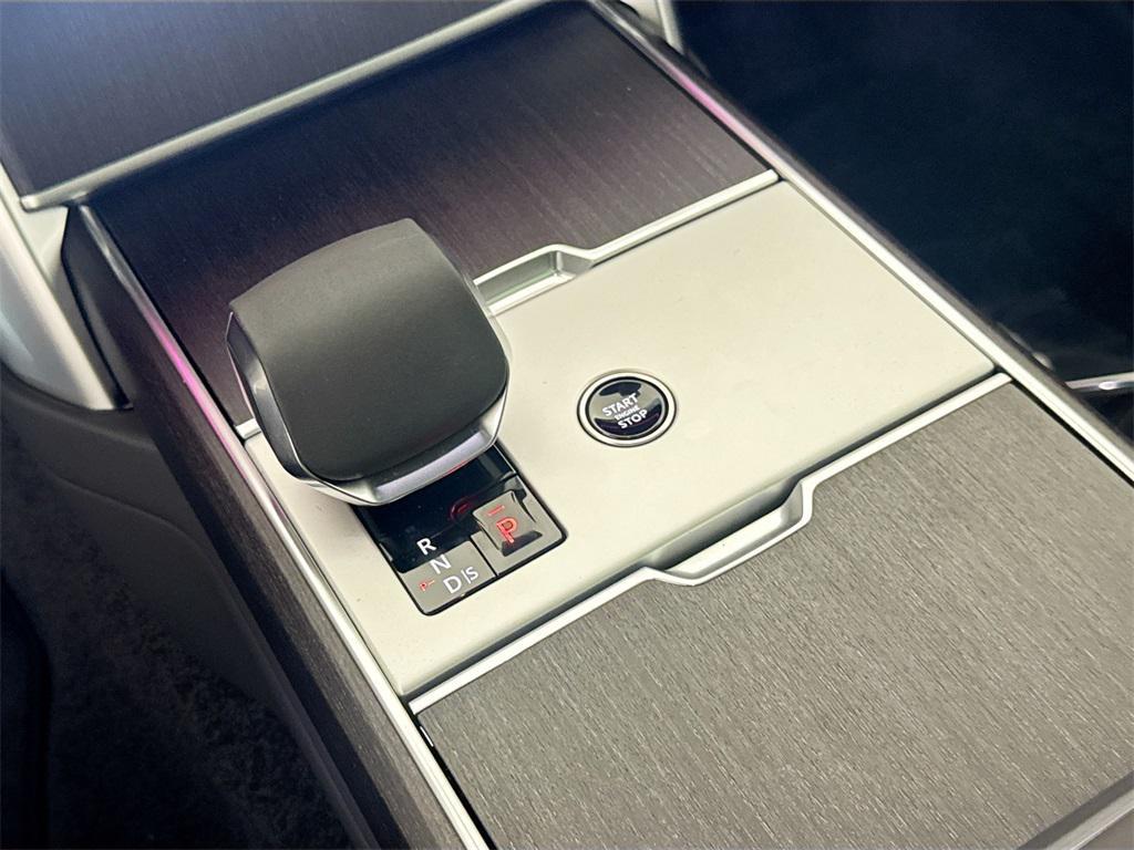 new 2025 Land Rover Range Rover car, priced at $158,435