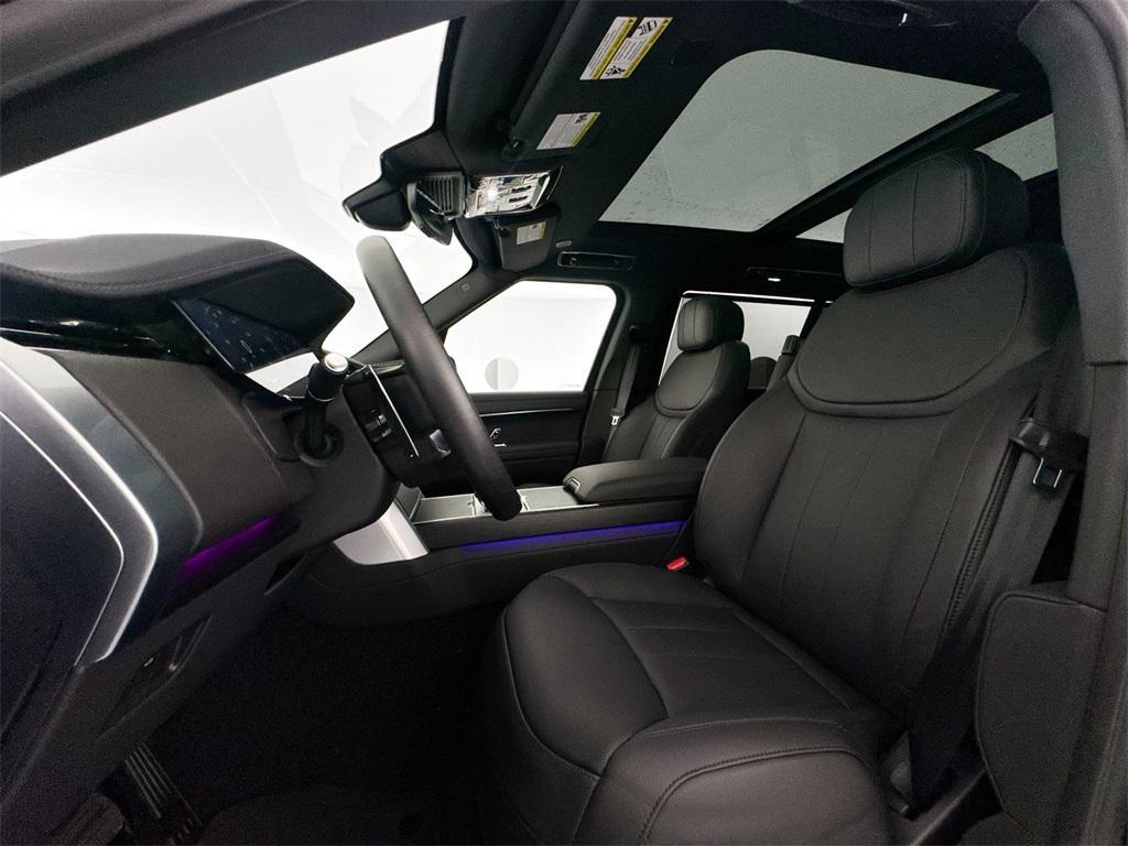 new 2025 Land Rover Range Rover car, priced at $158,435