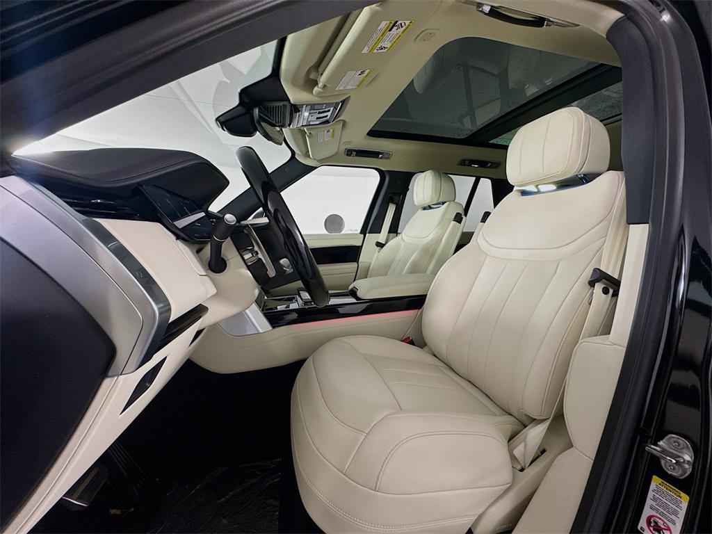new 2025 Land Rover Range Rover car, priced at $152,510